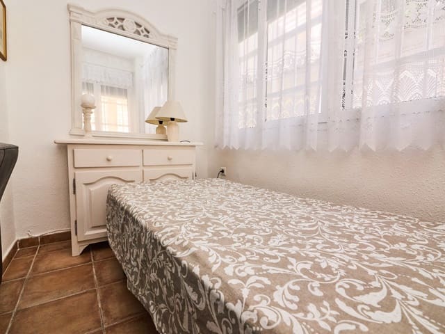 2 soveværelse Villa til salg i Los Europeos, Torrevieja med garage - € 246.750 (Ref: 9961770)