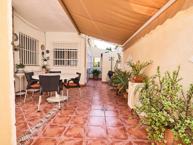 2 soveværelse Villa til salg i Los Europeos, Torrevieja med garage - € 246.750 (Ref: 9961770)