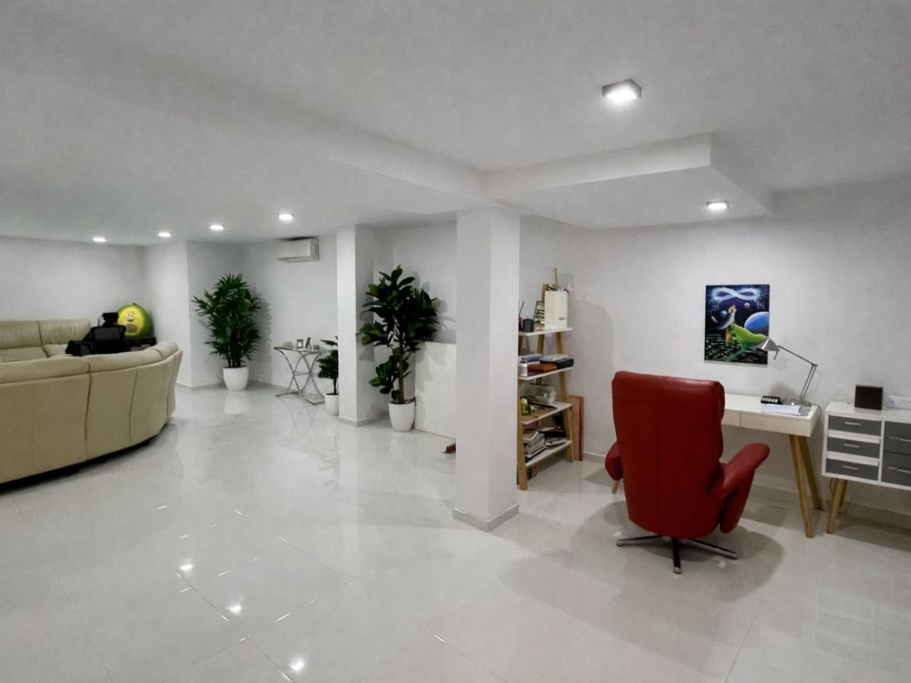 3 bedroom Villa for sale in Villamartin with pool - € 460,000 (Ref: 9964297)
