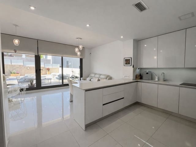 3 sypialnia Willa na sprzedaż w Villamartin, Orihuela z basenem - 460 000 € (Ref: 9964297)