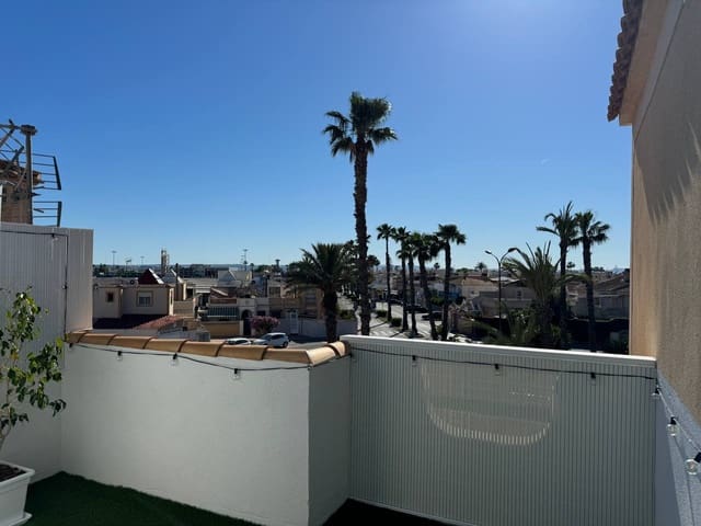 3 slaapkamer Villa te koop in El Chaparral - La Siesta - La Torreta, Torrevieja met zwembad garage - € 215.000 (Ref: 9973591)