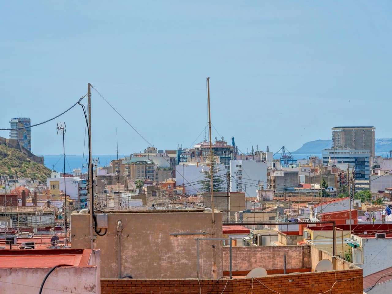 2 Zimmer Apartment zu verkaufen in Alicante / Alacant Stadt - 189.000 € (Ref: 9973592)