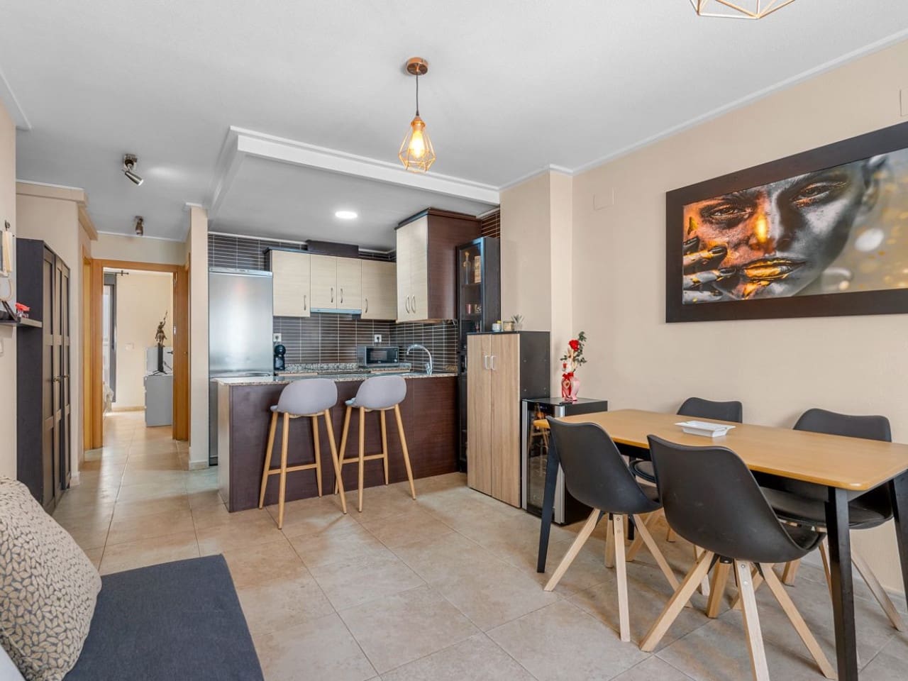 2 Zimmer Apartment zu verkaufen in Alicante / Alacant Stadt - 189.000 € (Ref: 9973592)