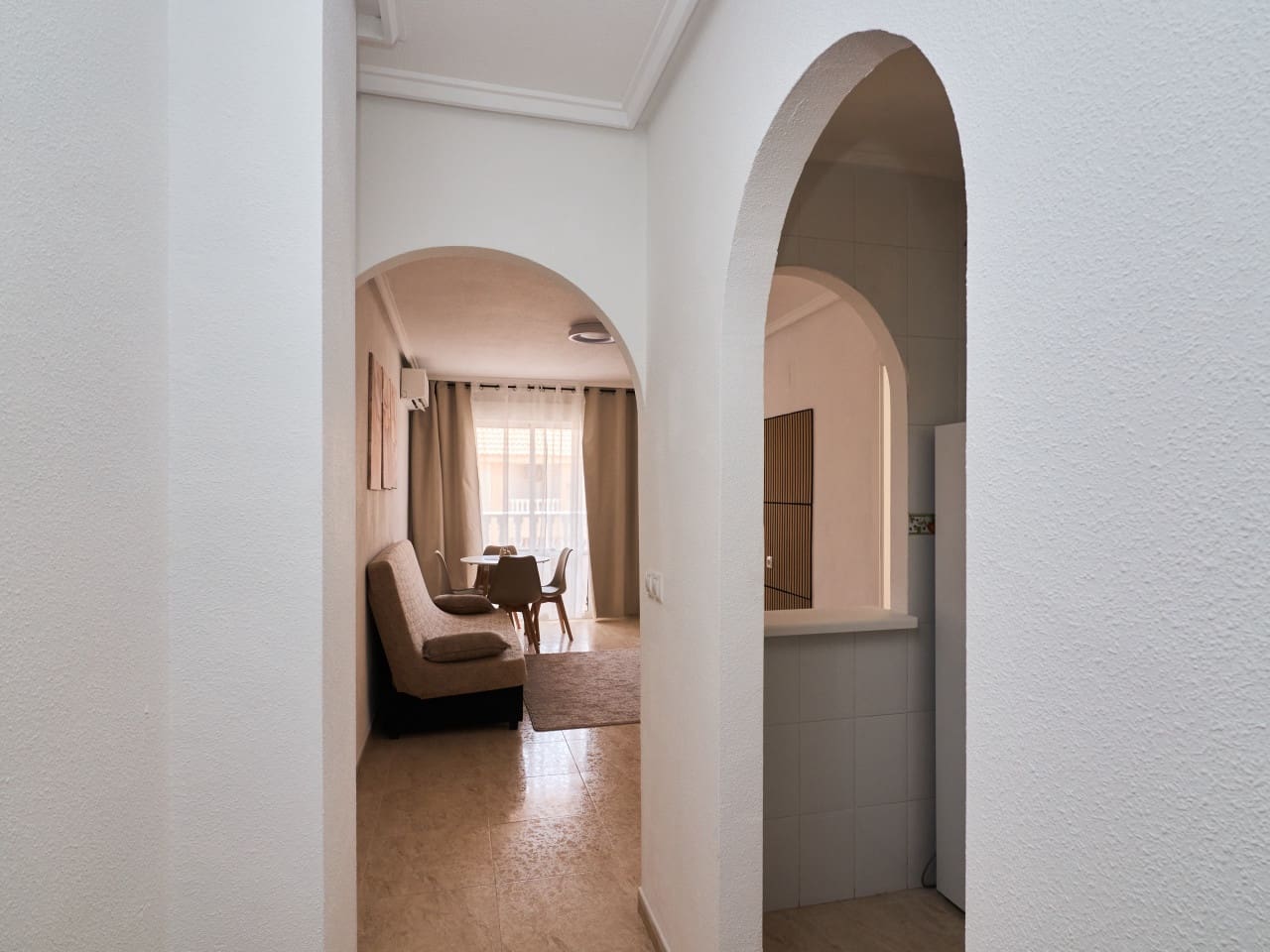 2 soverom Leilighet til salgs i Torrevieja med svømmebasseng - € 149 900 (Ref: 9973593)
