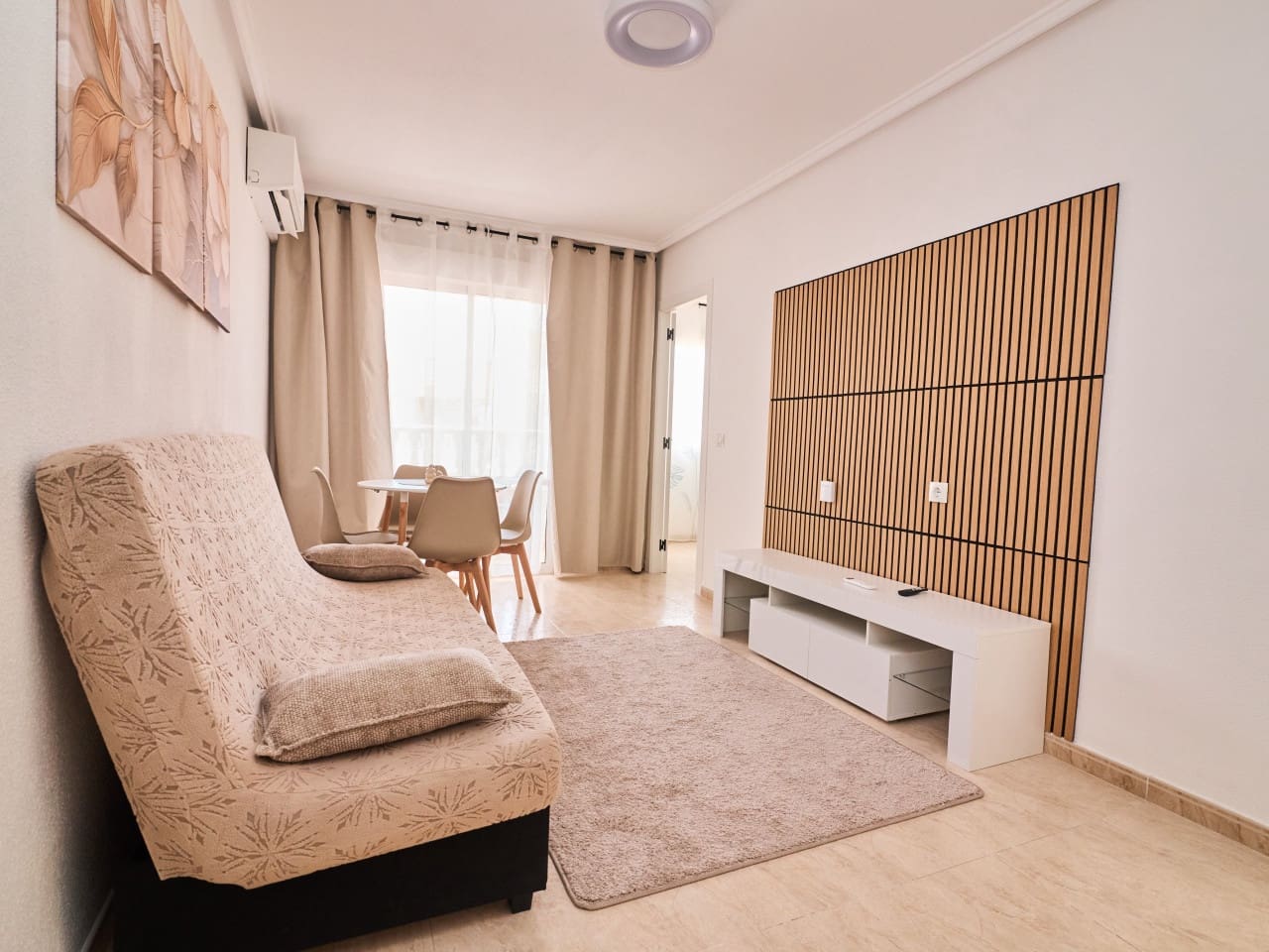 2 soverom Leilighet til salgs i Torrevieja med svømmebasseng - € 149 900 (Ref: 9973593)