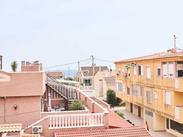 Apartamento de 2 habitaciones en Los Europeos, Torrevieja en venta - 159.000 € (Ref: 9975947)