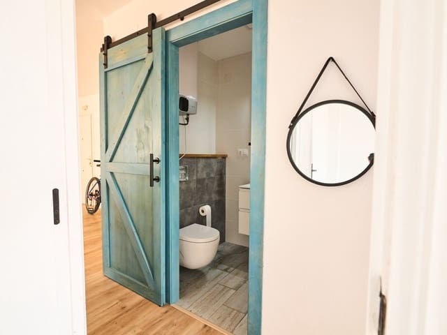 Apartamento de 2 habitaciones en Los Europeos, Torrevieja en venta - 159.000 € (Ref: 9975947)