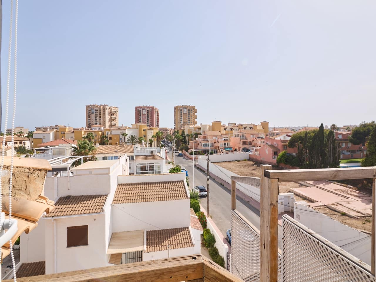 Casa de 3 habitaciones en Torrevieja en venta con piscina garaje - 295.000 € (Ref: 9976400)
