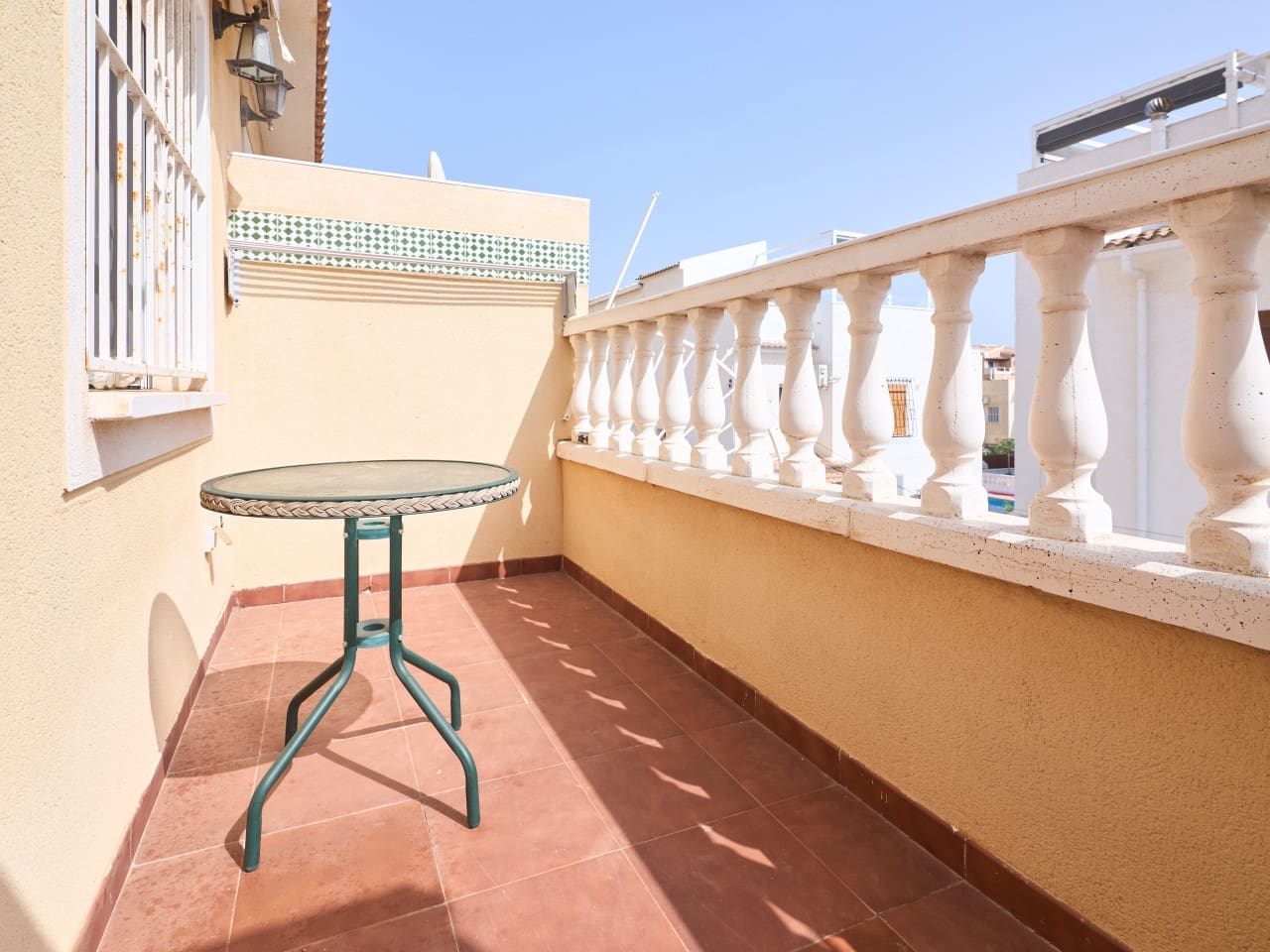 Casa de 3 habitaciones en Torrevieja en venta con piscina garaje - 295.000 € (Ref: 9976400)