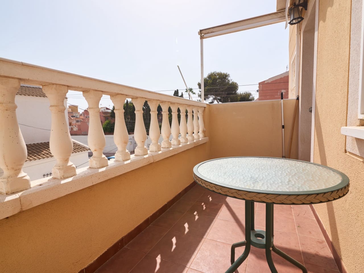 Casa de 3 habitaciones en Torrevieja en venta con piscina garaje - 295.000 € (Ref: 9976400)