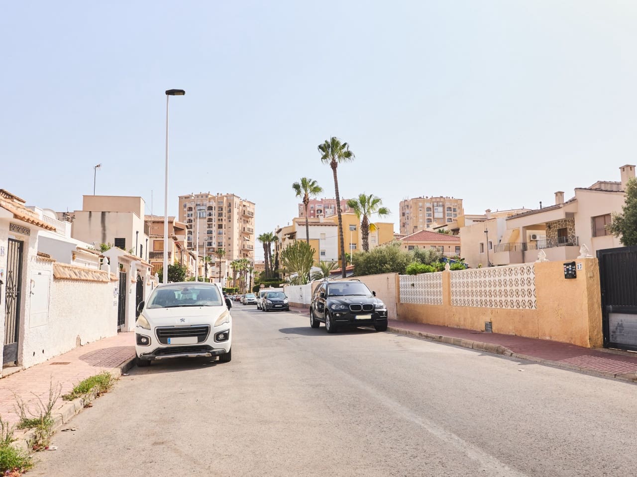 Casa de 3 habitaciones en Torrevieja en venta con piscina garaje - 295.000 € (Ref: 9976400)