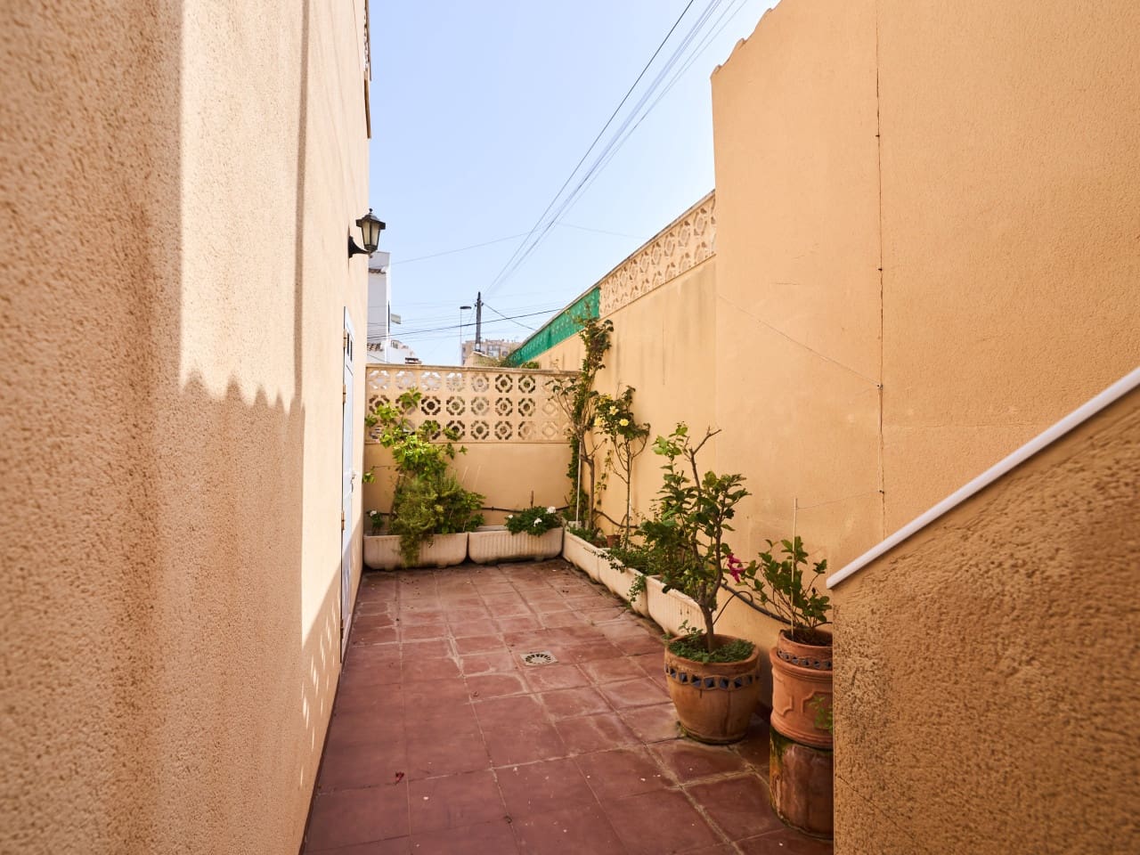 Casa de 3 habitaciones en Torrevieja en venta con piscina garaje - 295.000 € (Ref: 9976400)