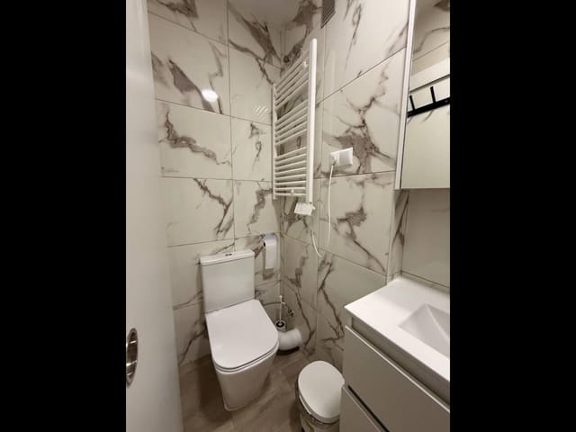 Leilighet til salgs i Playa de los Locos, Torrevieja - € 89 900 (Ref: 9981551)