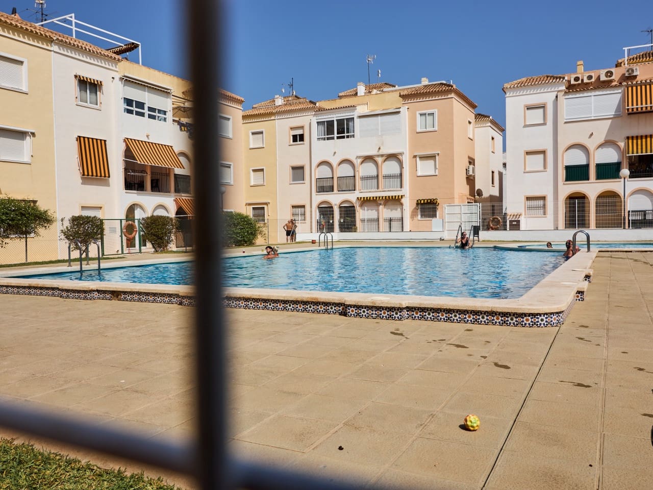 2 quarto Apartamento para venda em Torrevieja com piscina - 143 000 € (Ref: 9990096)
