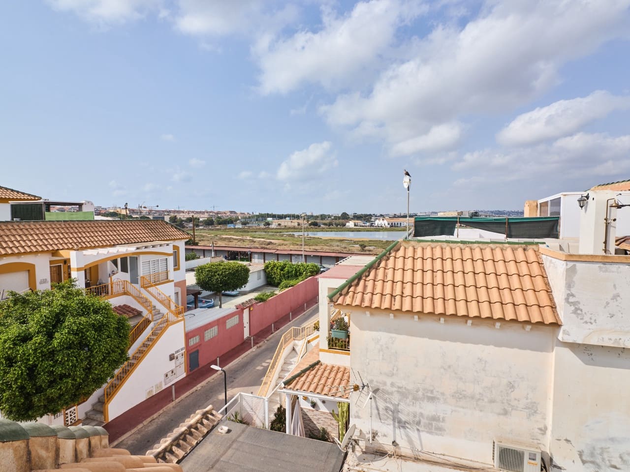 2 quarto Moradia para venda em Torrevieja com piscina - 155 000 € (Ref: 9990097)
