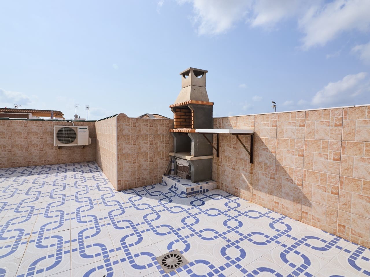 2 quarto Moradia para venda em Torrevieja com piscina - 155 000 € (Ref: 9990097)