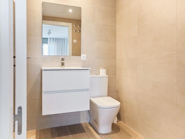1 sypialnia Apartament na sprzedaż w Centro Urbano, Dénia z basenem garażem - 299 000 € (Ref: 9994671)