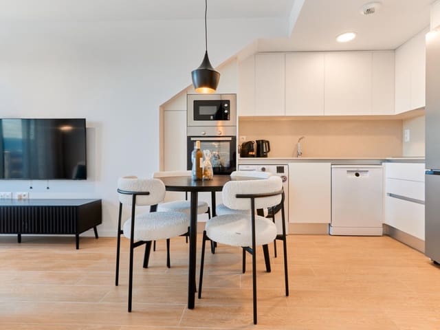 1 sypialnia Apartament na sprzedaż w Centro Urbano, Dénia z basenem garażem - 299 000 € (Ref: 9994671)