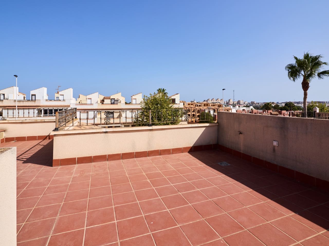 3 soveværelse Byhus til salg i Aguas Nuevas med swimmingpool - € 299.900 (Ref: 9999490)
