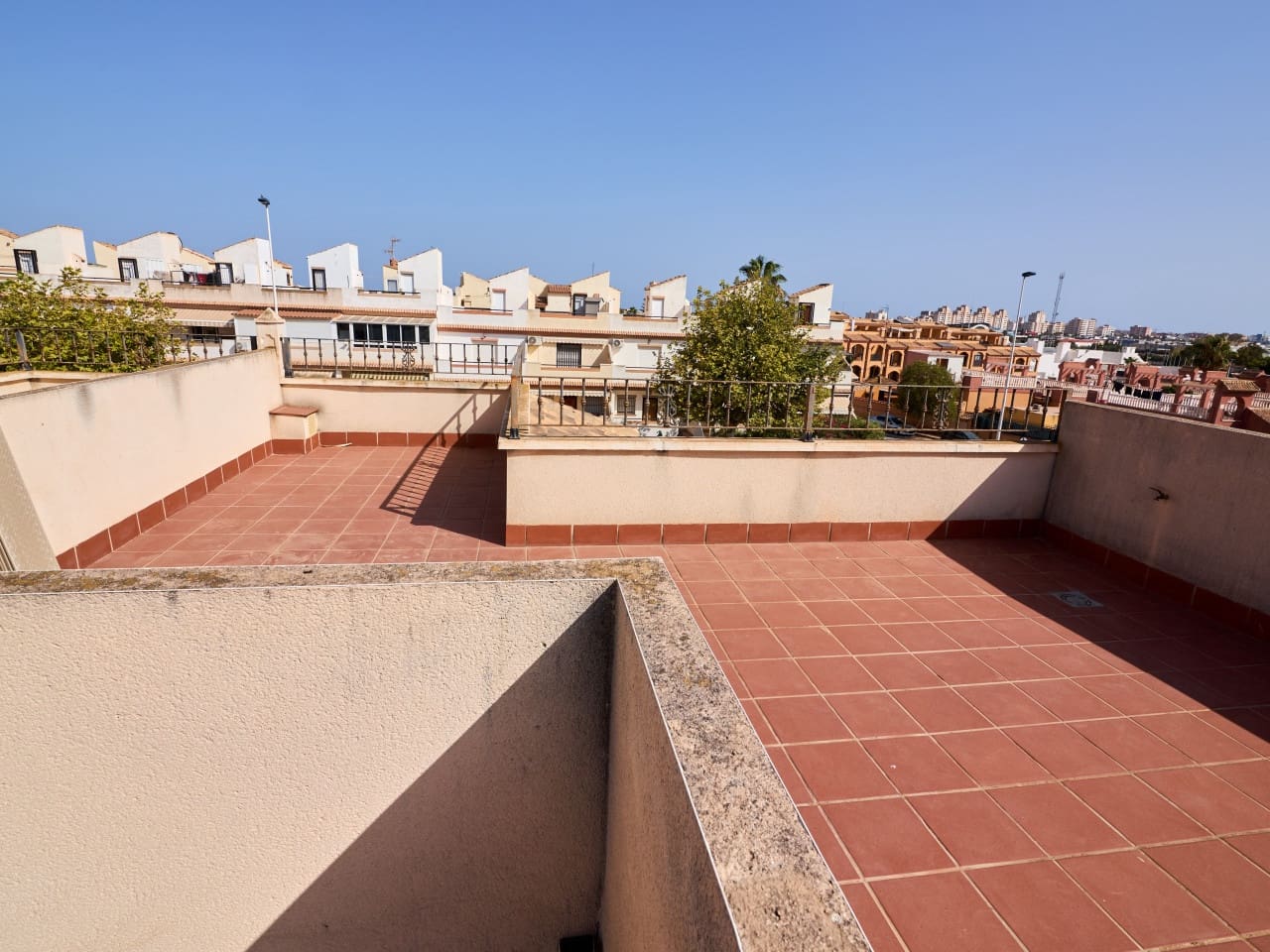 3 soveværelse Byhus til salg i Aguas Nuevas med swimmingpool - € 299.900 (Ref: 9999490)