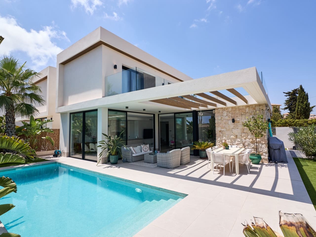 3 sovrum Villa till salu i Orihuela Costa med pool garage - 749 000 € (Ref: 9999491)