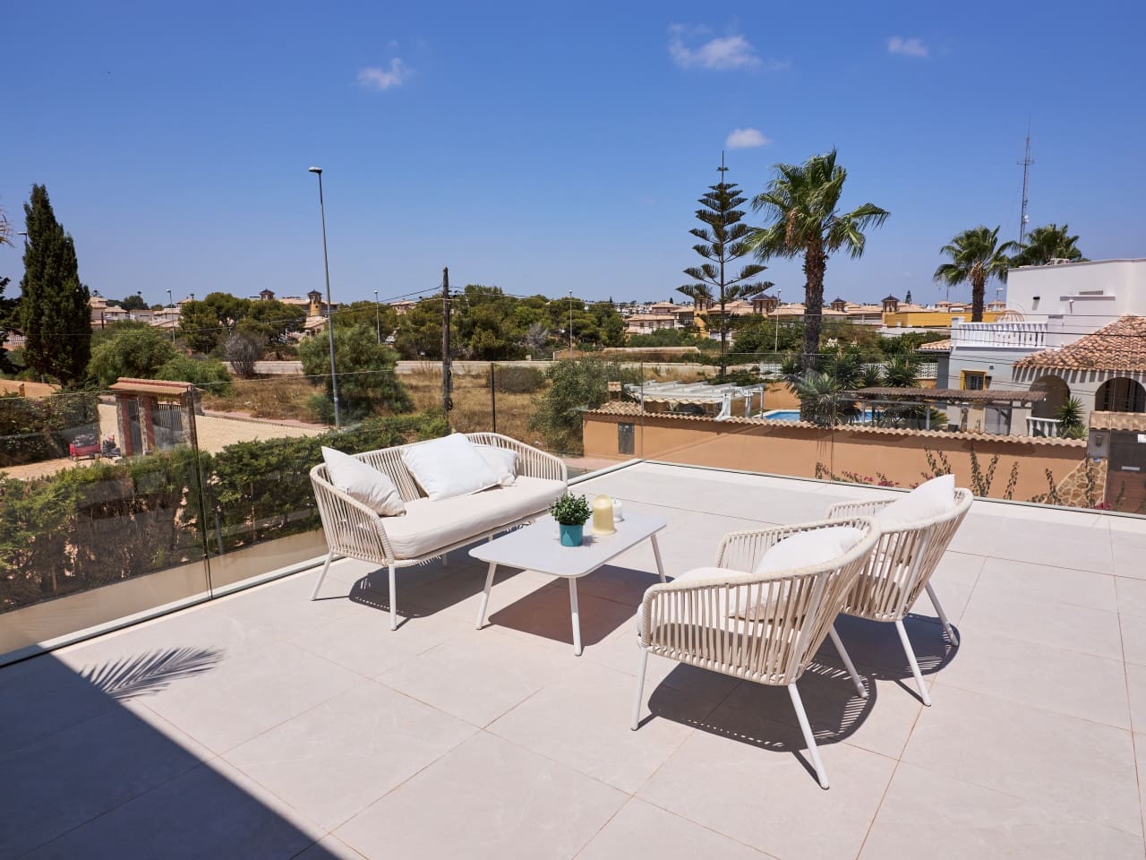 3 sovrum Villa till salu i Orihuela Costa med pool garage - 749 000 € (Ref: 9999491)