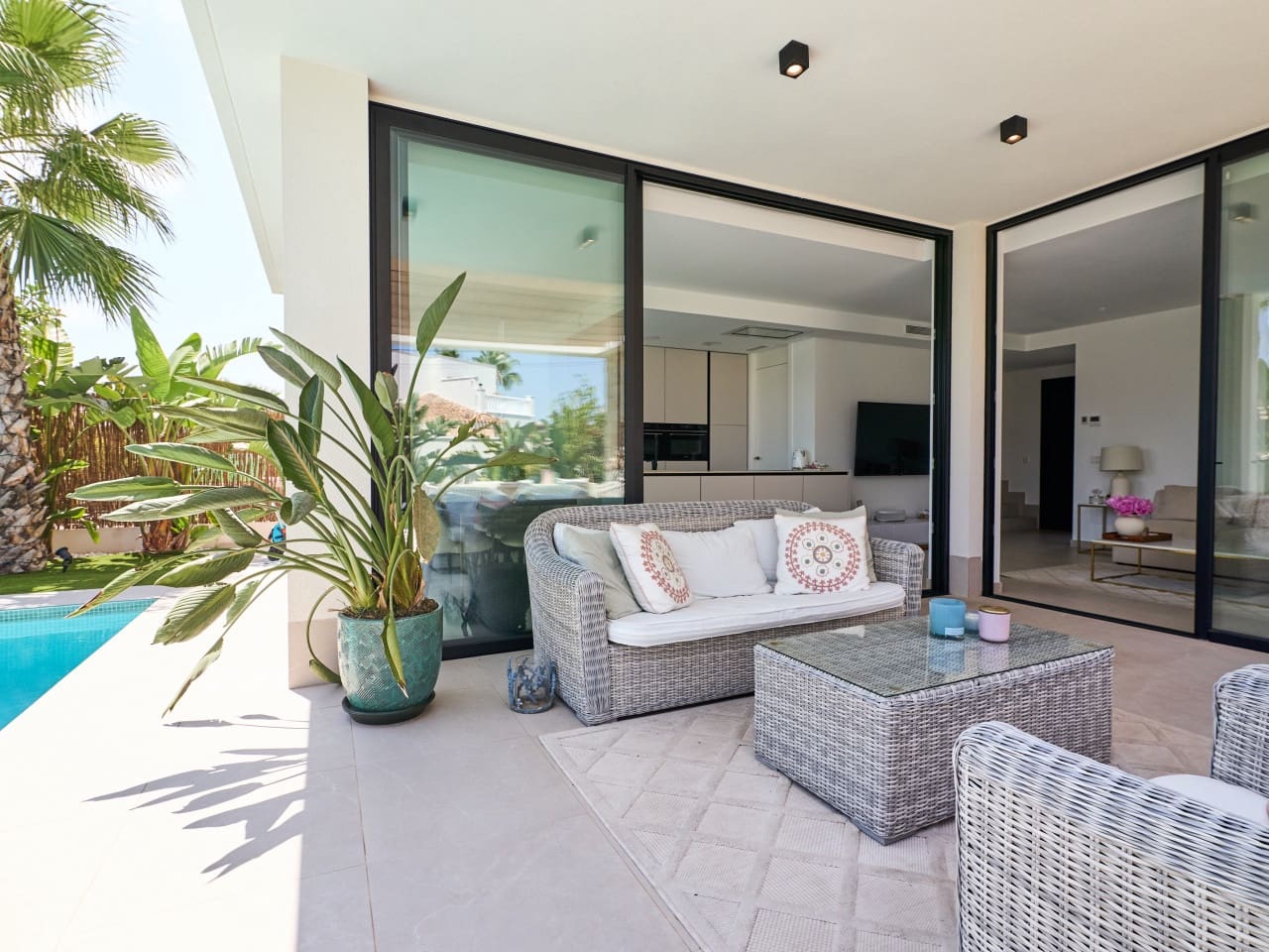 3 sovrum Villa till salu i Orihuela Costa med pool garage - 749 000 € (Ref: 9999491)