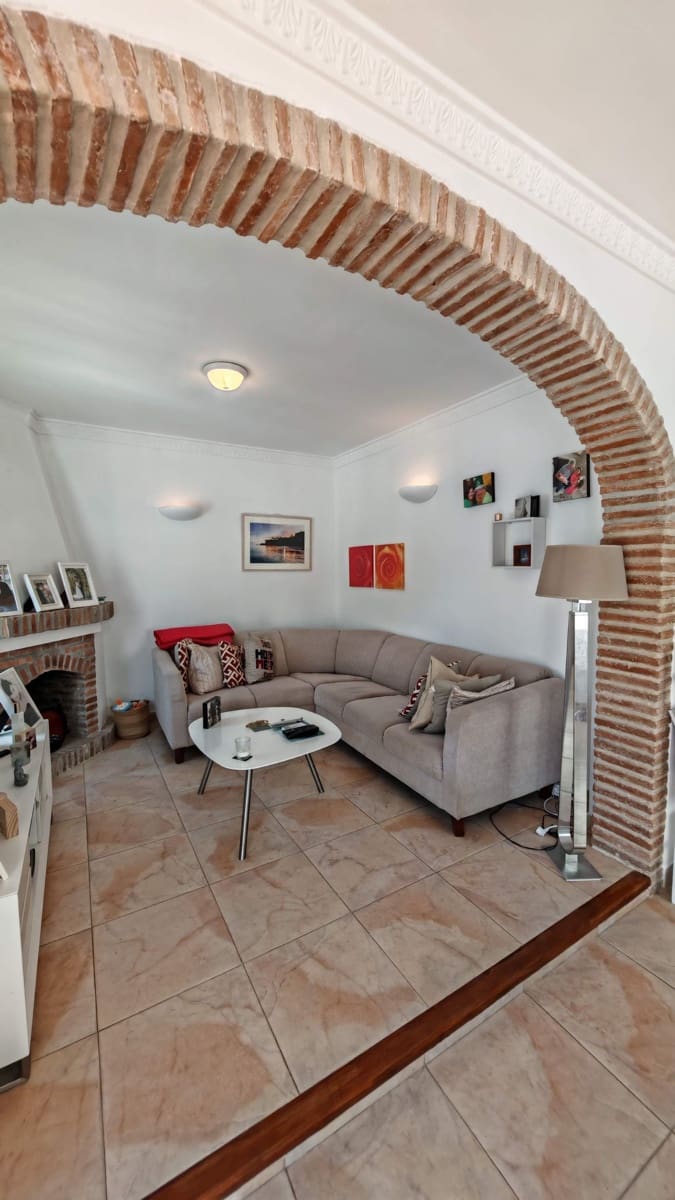 3 quarto Moradia Geminada para venda em Torrox-Costa com piscina - 399 000 € (Ref: 10015025)
