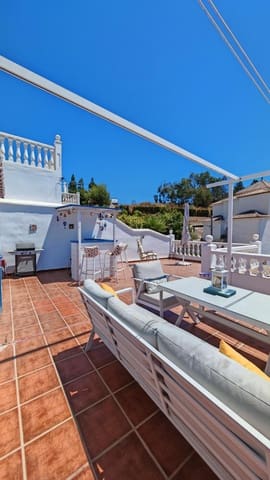 3 quarto Moradia Geminada para venda em Torrox-Costa, Torrox com piscina - 399 000 € (Ref: 10015025)