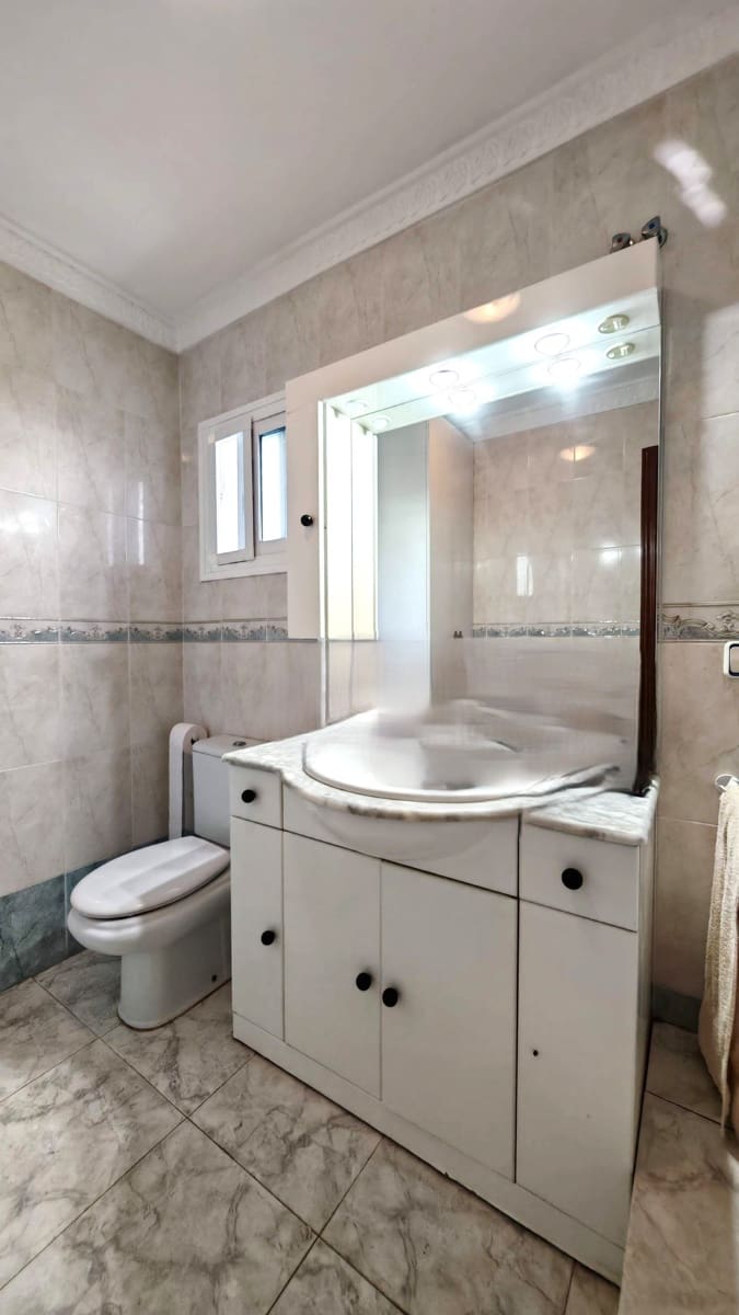 3 quarto Moradia Geminada para venda em Torrox-Costa com piscina - 399 000 € (Ref: 10015025)