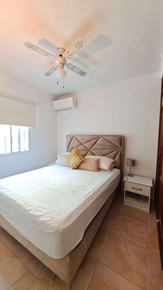3 quarto Moradia Geminada para venda em Torrox-Costa com piscina - 399 000 € (Ref: 10015025)