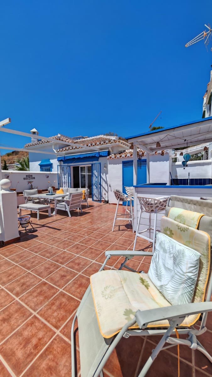 3 quarto Moradia Geminada para venda em Torrox-Costa com piscina - 399 000 € (Ref: 10015025)