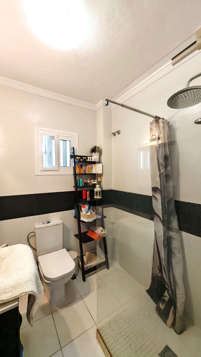 3 quarto Moradia Geminada para venda em Torrox-Costa com piscina - 399 000 € (Ref: 10015025)