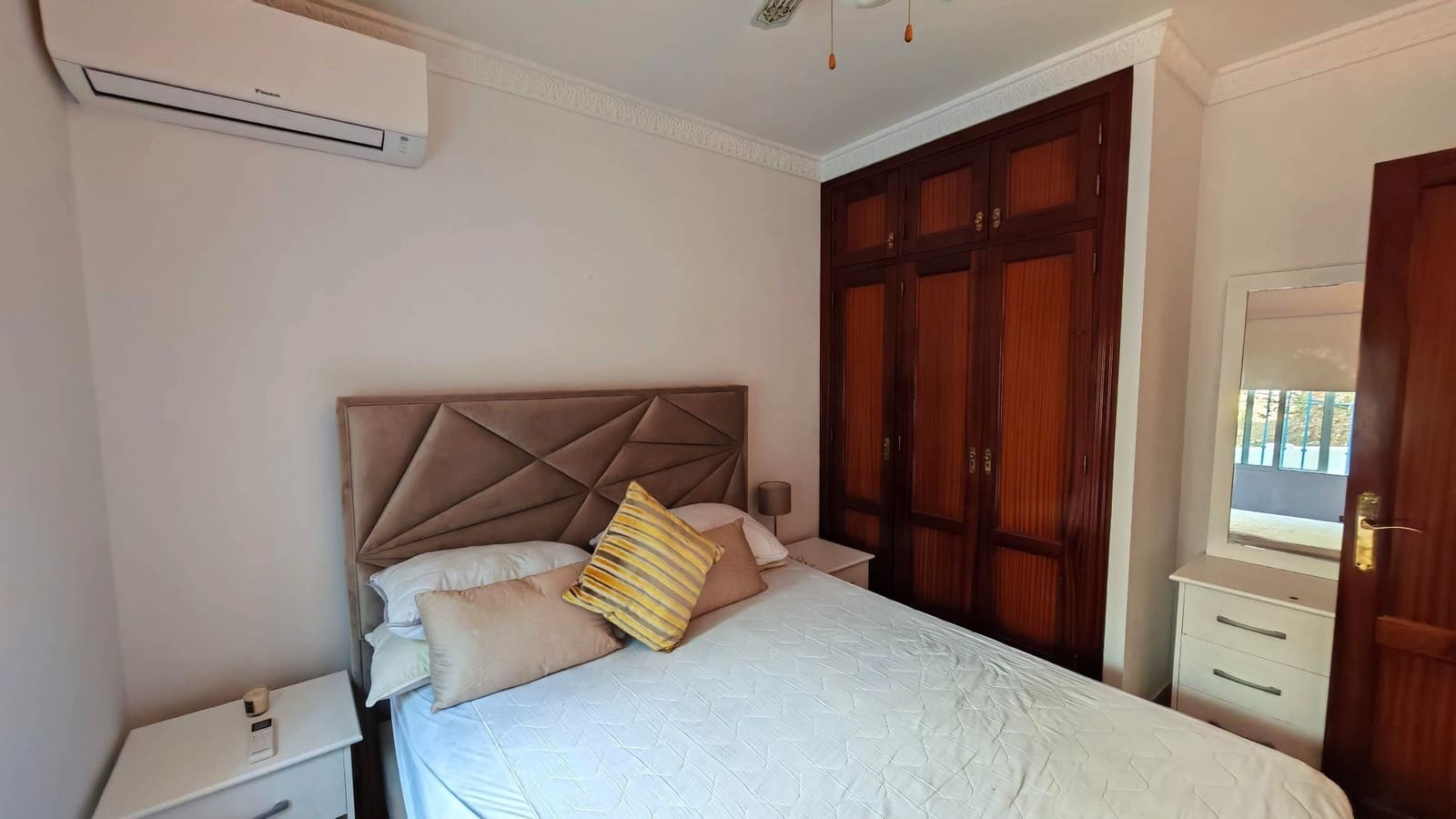 3 quarto Moradia Geminada para venda em Torrox-Costa com piscina - 399 000 € (Ref: 10015025)