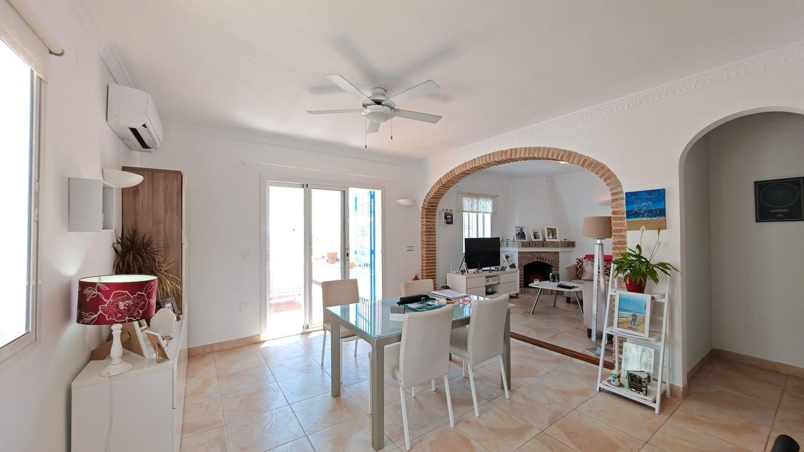 3 quarto Moradia Geminada para venda em Torrox-Costa com piscina - 399 000 € (Ref: 10015025)