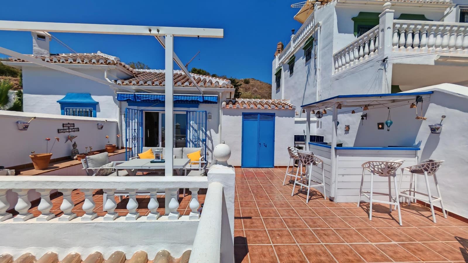 3 quarto Moradia Geminada para venda em Torrox-Costa com piscina - 399 000 € (Ref: 10015025)