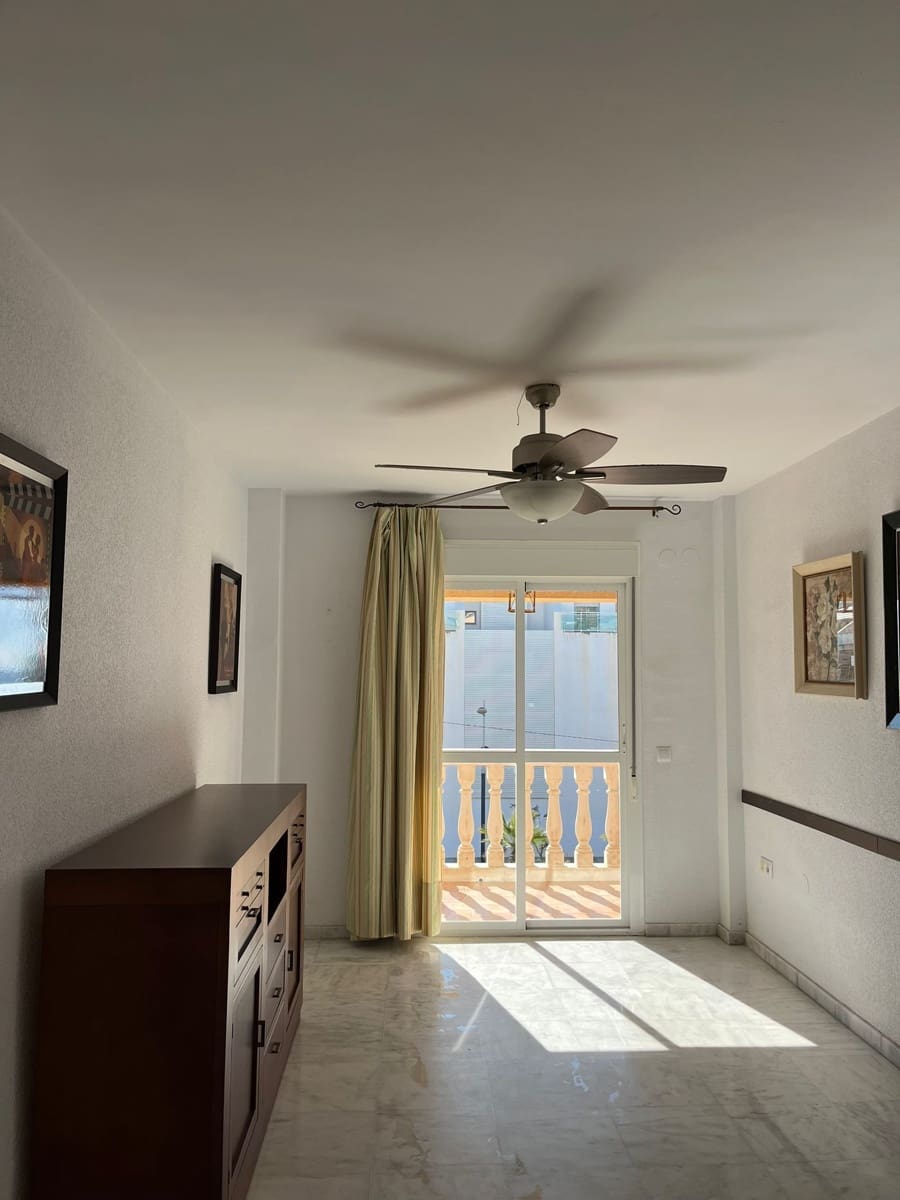 2 sypialnia Mieszkanie na sprzedaż w Torrox-Costa z garażem - 245 000 € (Ref: 10031427)