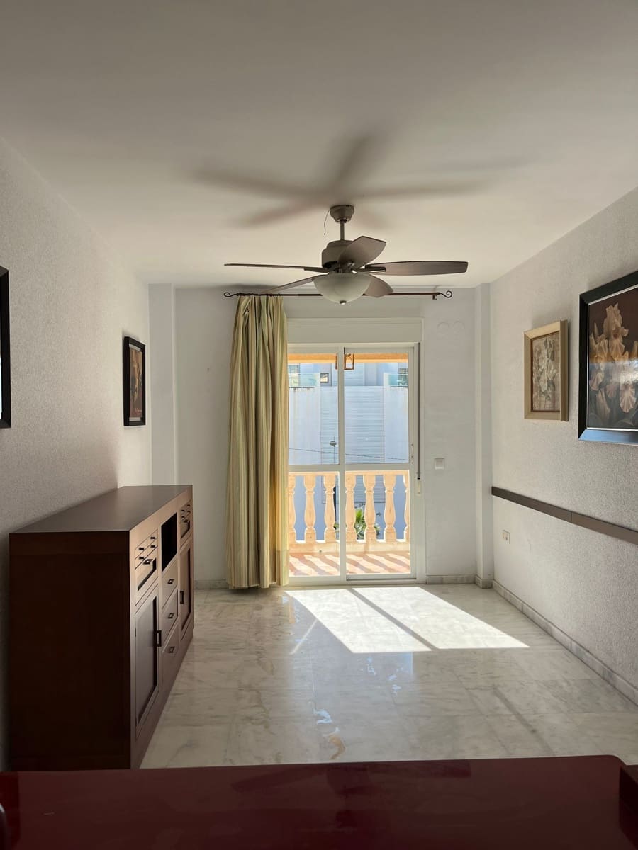 2 sypialnia Mieszkanie na sprzedaż w Torrox-Costa z garażem - 245 000 € (Ref: 10031427)