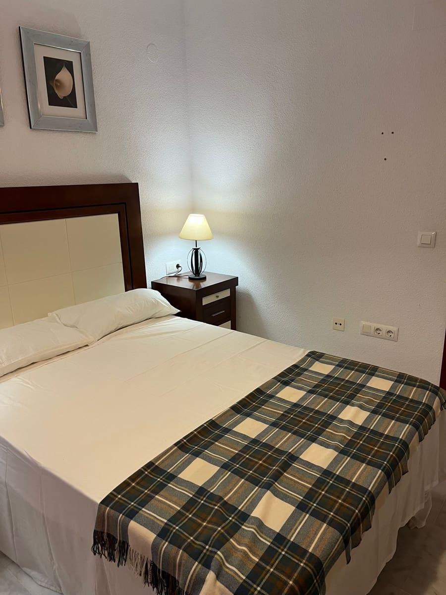 2 sypialnia Mieszkanie na sprzedaż w Torrox-Costa z garażem - 245 000 € (Ref: 10031427)
