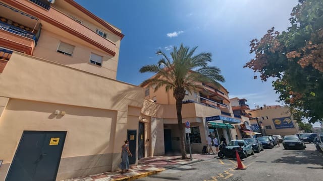 2 bedroom Commercial for sale in Torrox-Costa, Torrox - € 189,000 (Ref: 10031428)