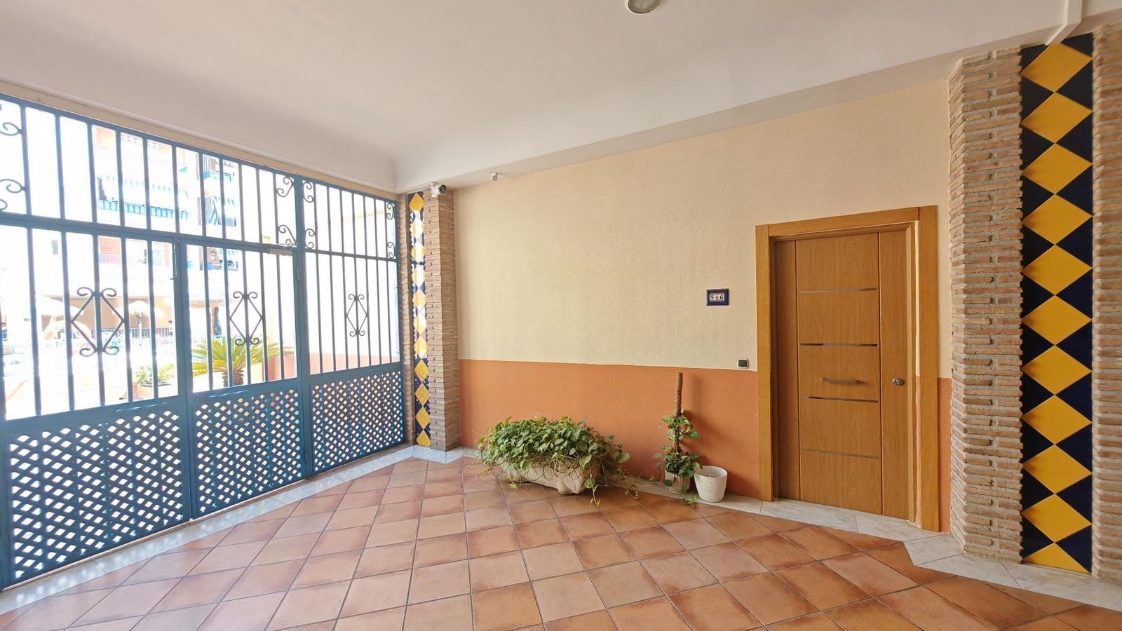 2 chambre Local Commercial à vendre à Torrox-Costa - 189 000 € (Ref: 10031428)