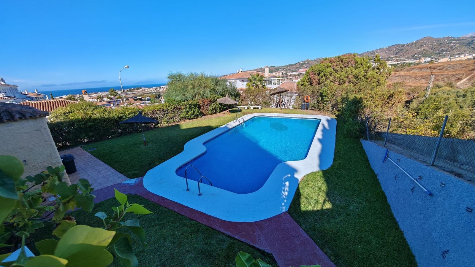 1 Zimmer Apartment zu verkaufen in Torrox Park mit Pool - 176.000 € (Ref: 10038648)