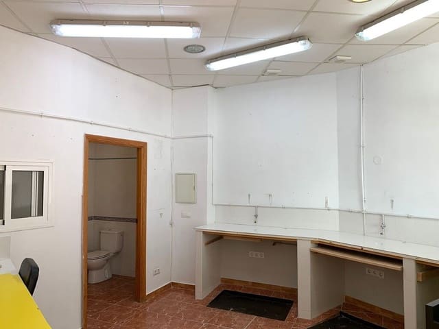 2 makuuhuone Kaupallinen myytävänä paikassa Torrox-Costa, Torrox - 154 900 € (Ref: 10057947)