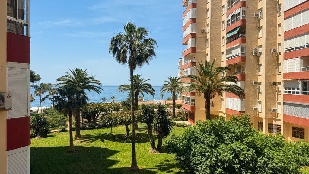 1 bedroom Studio for sale in Torrox-Costa with pool - € 189,000 (Ref: 10057948)