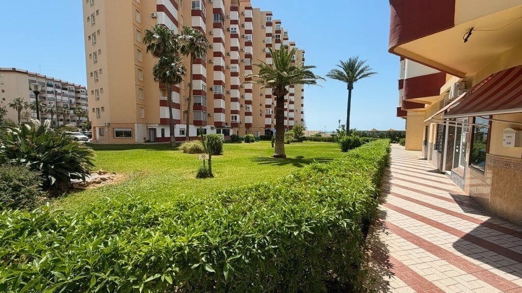 1 bedroom Studio for sale in Torrox-Costa with pool - € 189,000 (Ref: 10057948)