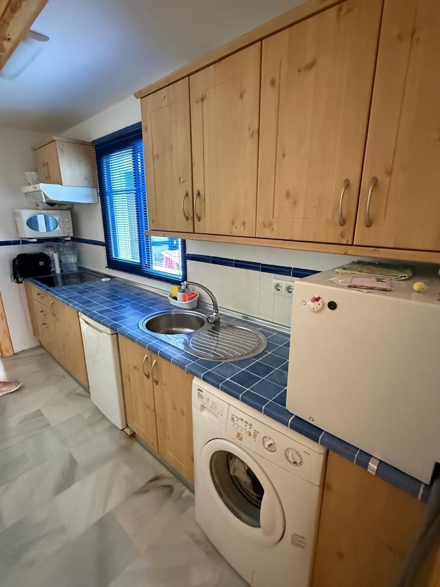 1 makuuhuone Huoneisto myytävänä paikassa Torrox-Costa mukana uima-altaan - 192 000 € (Ref: 10077574)
