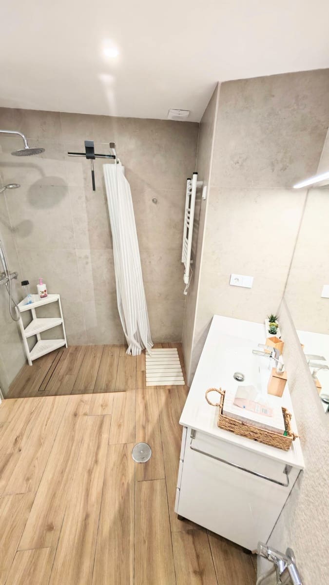 2 slaapkamer Appartement te huur in Torrox-Costa met zwembad - € 1.100 (Ref: 10080364)