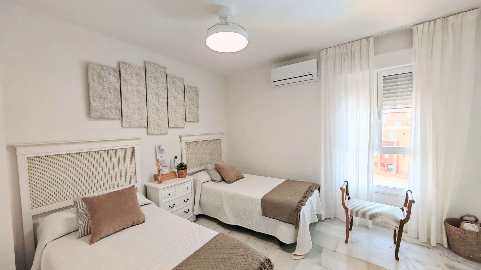 2 slaapkamer Appartement te huur in Torrox-Costa met zwembad - € 1.100 (Ref: 10080364)