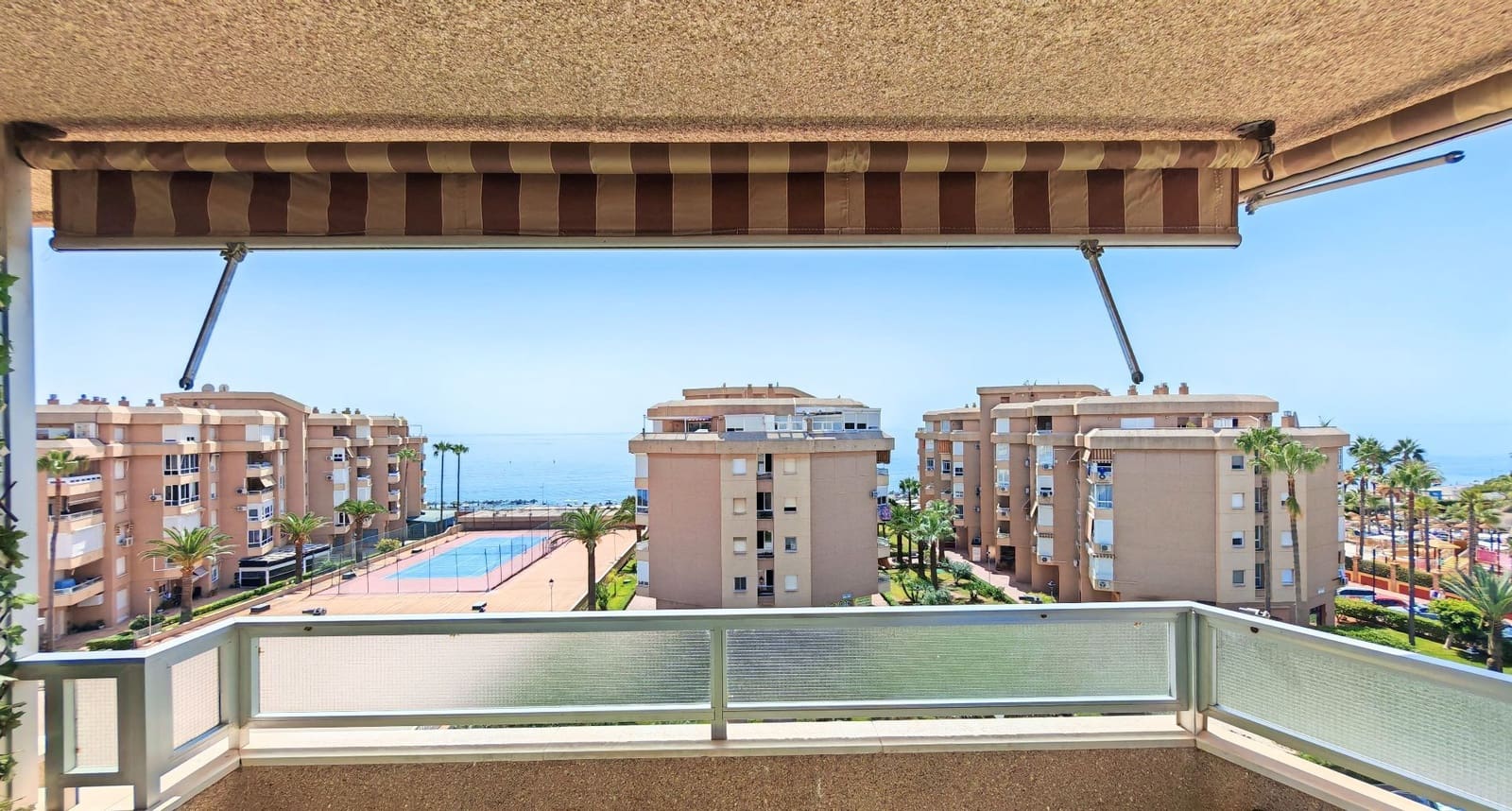 2 slaapkamer Appartement te huur in Torrox-Costa met zwembad - € 1.100 (Ref: 10080364)
