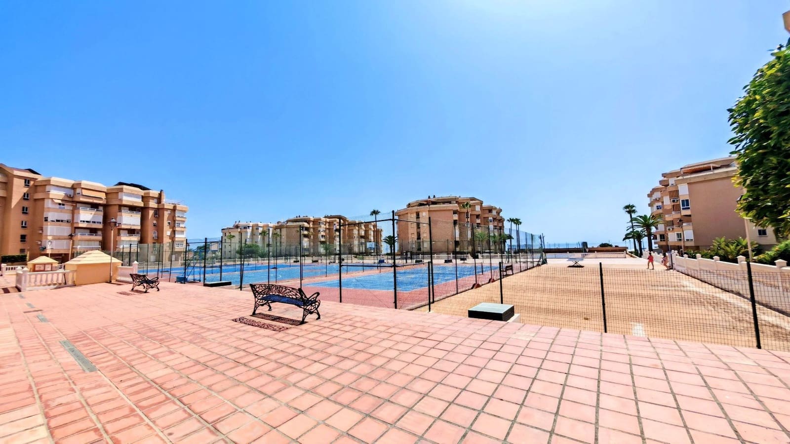 2 slaapkamer Appartement te huur in Torrox-Costa met zwembad - € 1.100 (Ref: 10080364)